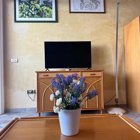 Daire Aurora House -vista Mare Mozzafiato E Parcheggio Privato *
